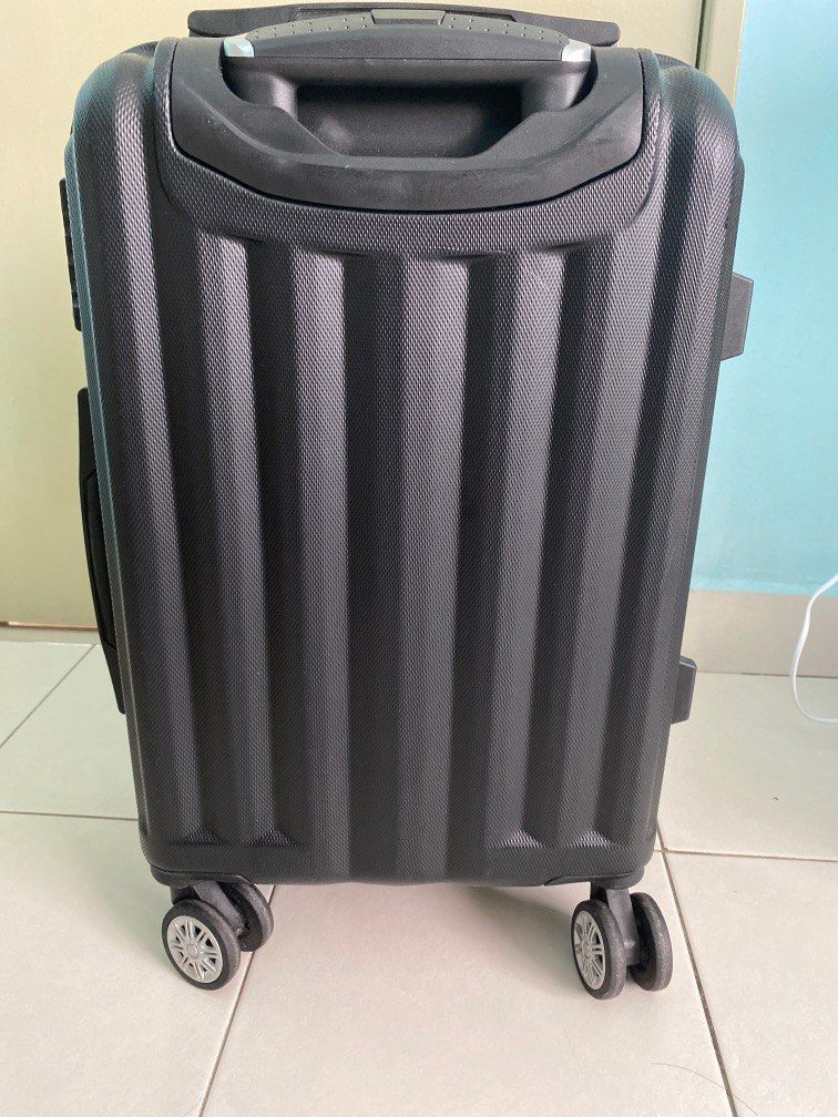 Airwalk luggage outlet