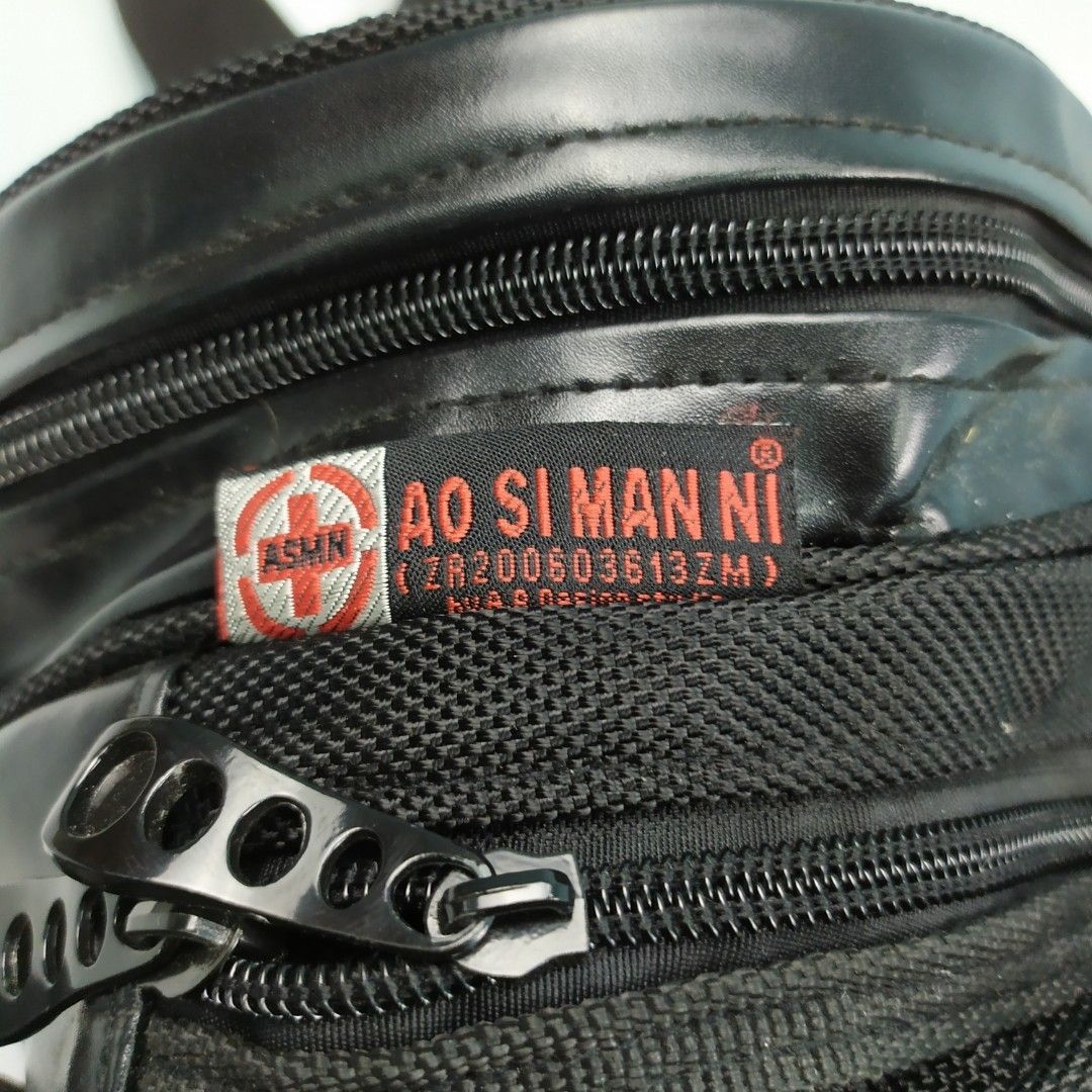 Ao si top man ni backpack