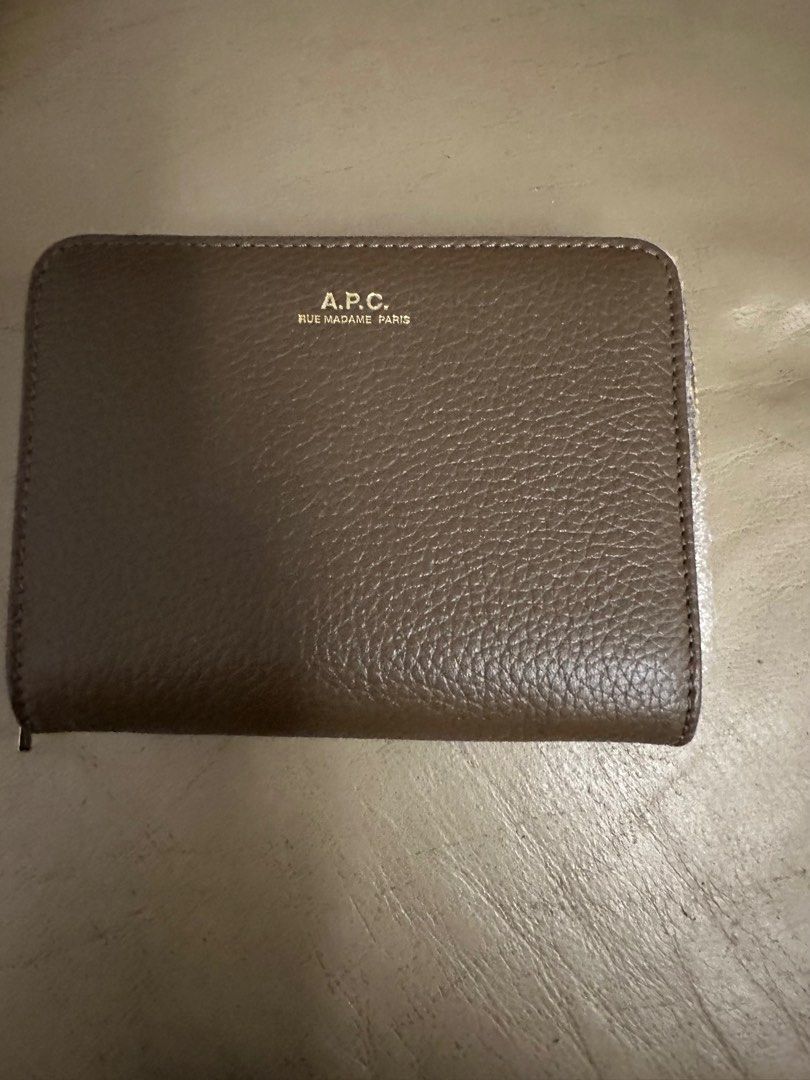 A.P.C. Emmanuelle Compact Wallet - TAUPE (GRAINED LEATHER), 名牌