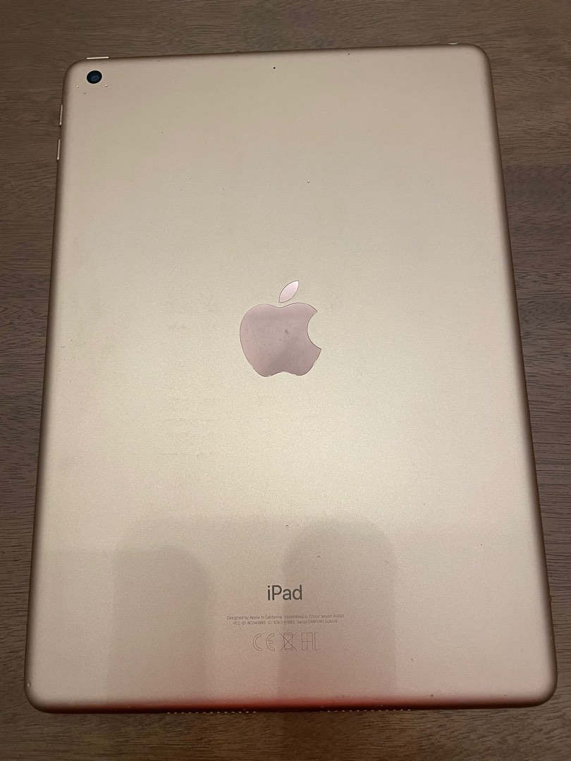 Apple iPad rose gold, Mobile Phones & Gadgets, Tablets, iPad on Carousell