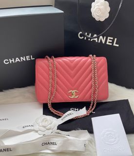 Authentic Chanel Statement Flap Chevron, Luxury, Bags & Wallets on Carousell