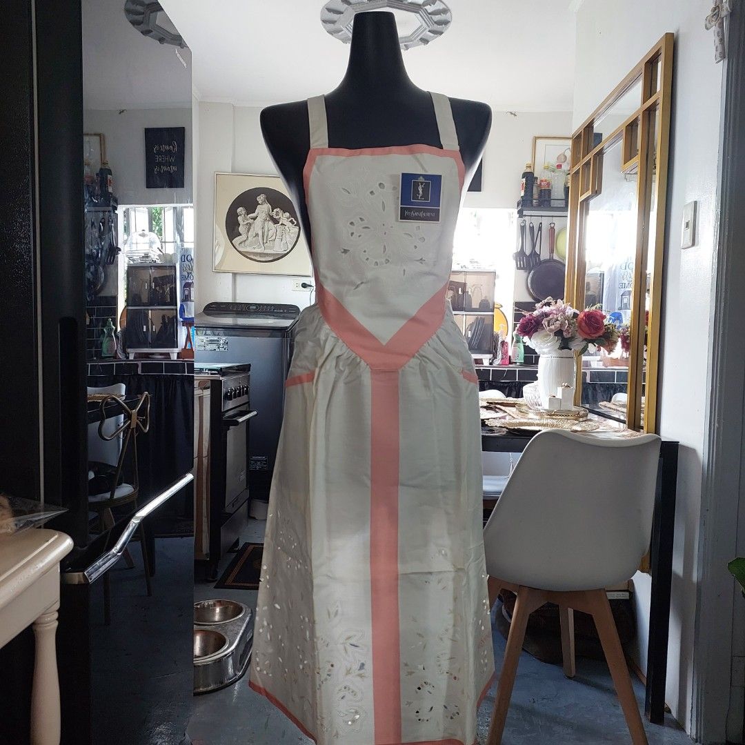 Authentic YSL apron (Category: Activewear) located in Binangonan. Submitted by makoleksyon (Listing ID 1212492819, Image 1). Description: brand new no flaws bought in Japan 💯% Authentic money back guarantee.