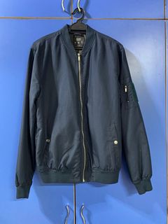 (Category: ) located in . Submitted by dreepreloved (Listing ID 1212614864, Image 1). Description: .