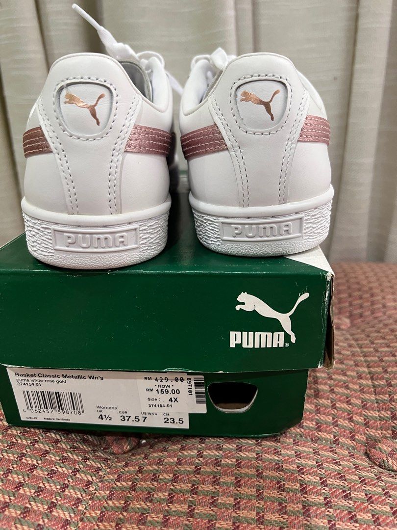 Moving Out Sale BNIB Puma Women s Basket Classic Metallic Size
