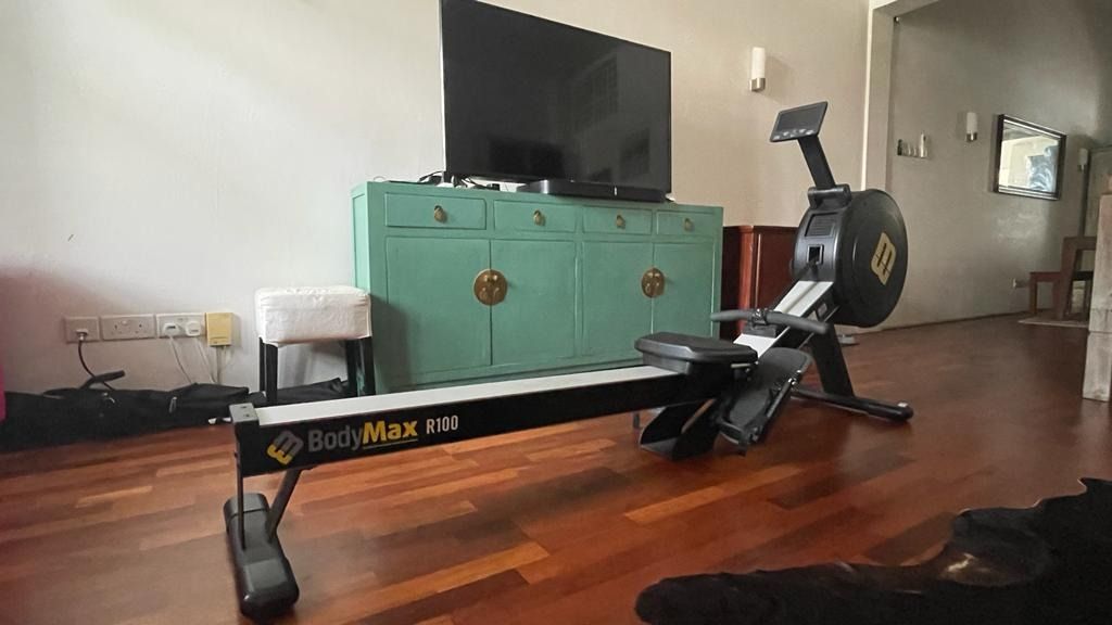 BodyMax R100 Adjustable Electric Rowing Machine Sports Equipment