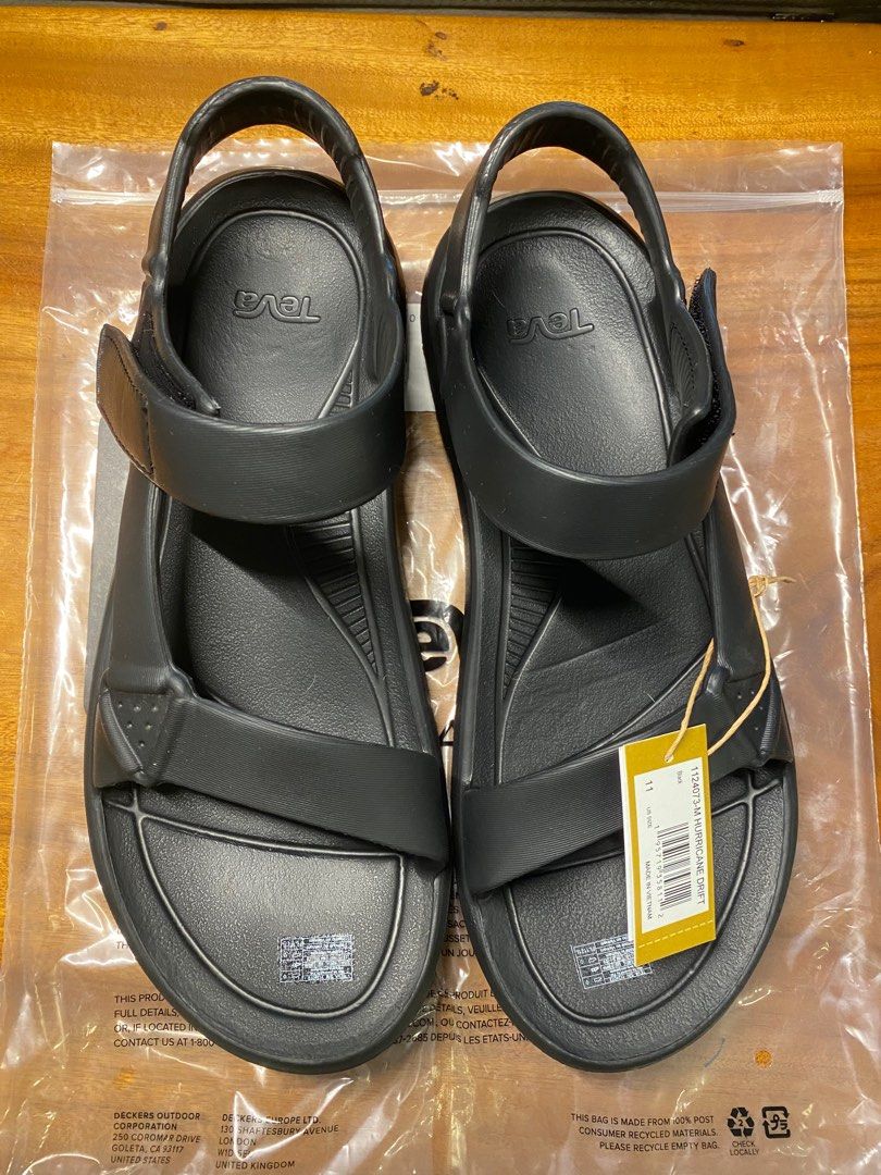 deckers teva sandals