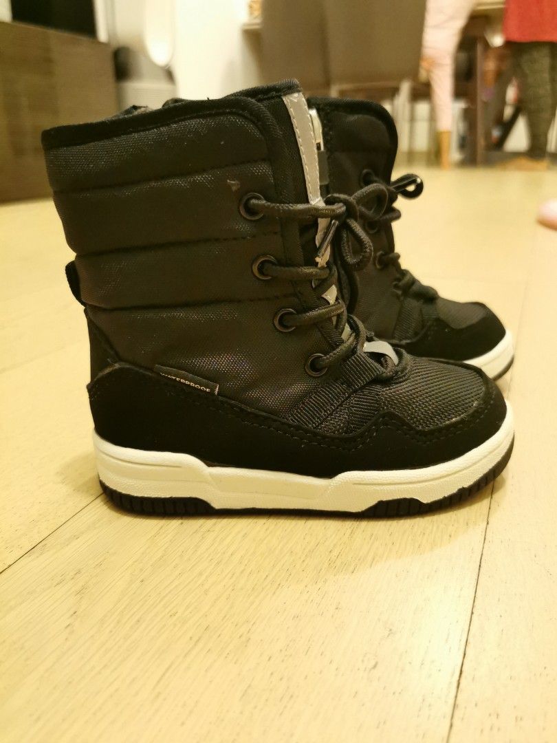 Brand new waterproof H\u0026M snowboots, 兒童＆孕婦用品, 嬰兒及小童流行時尚- Carousell