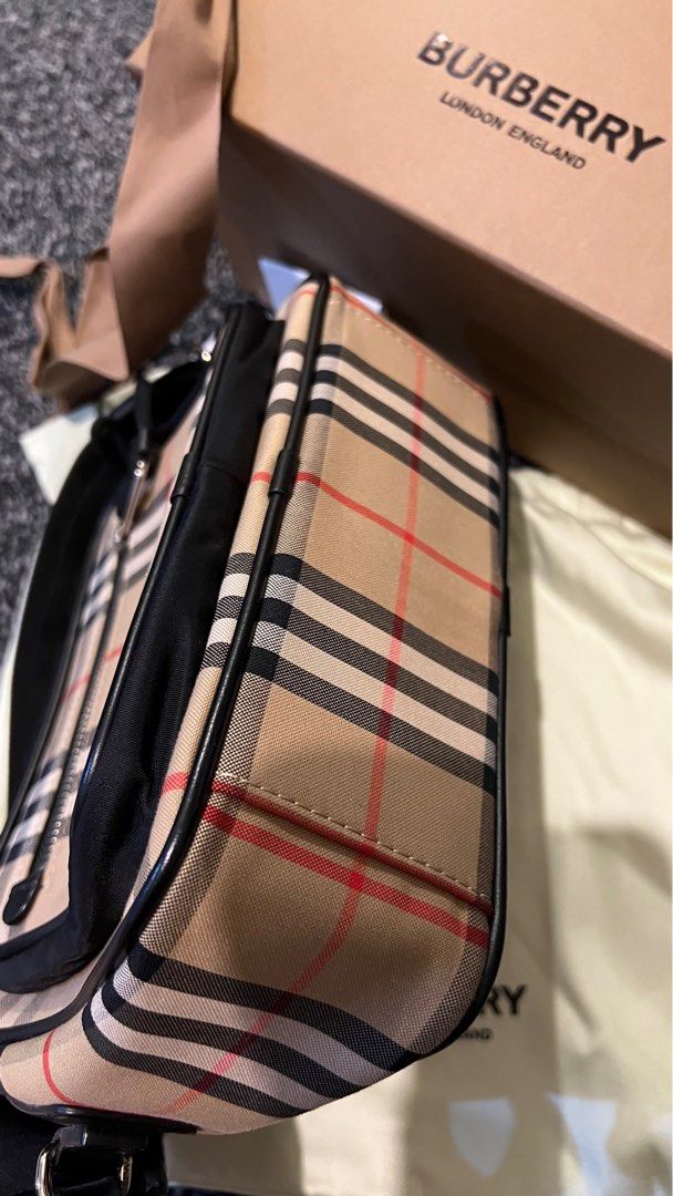 Burberry camera strap Clearance