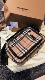 Burberry camera crossbody bag
