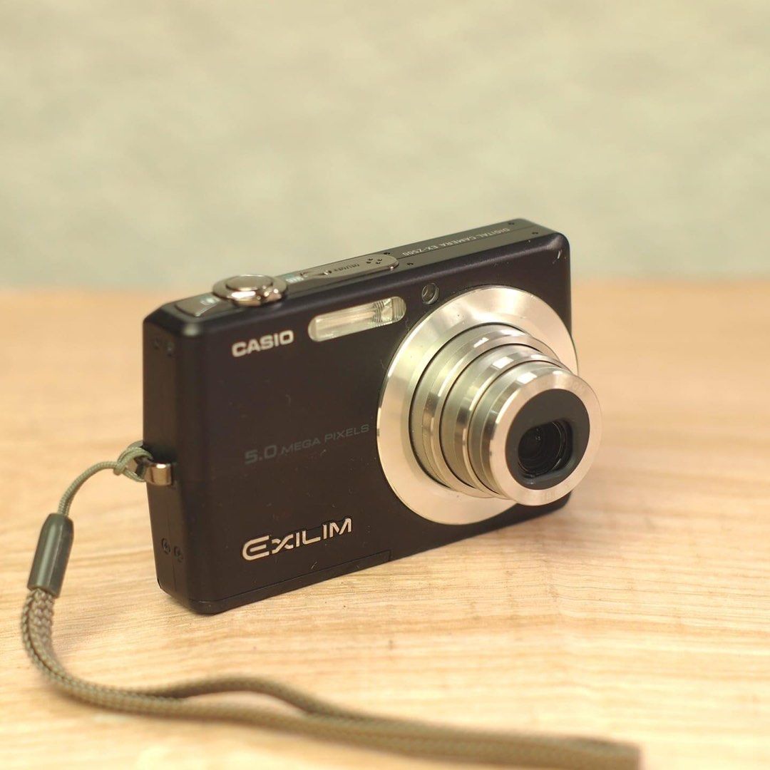 Appareil Photo Numérique Casio Exilim EX-S500 Ultra Plat - Argent - Comme Neuf (ouvert Jamais Servi)
