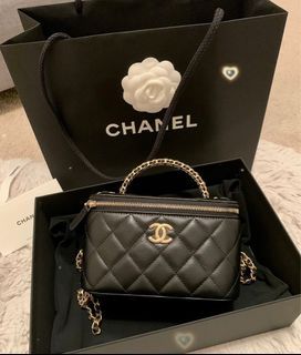 Chanel vanity bag lambskin 22K 