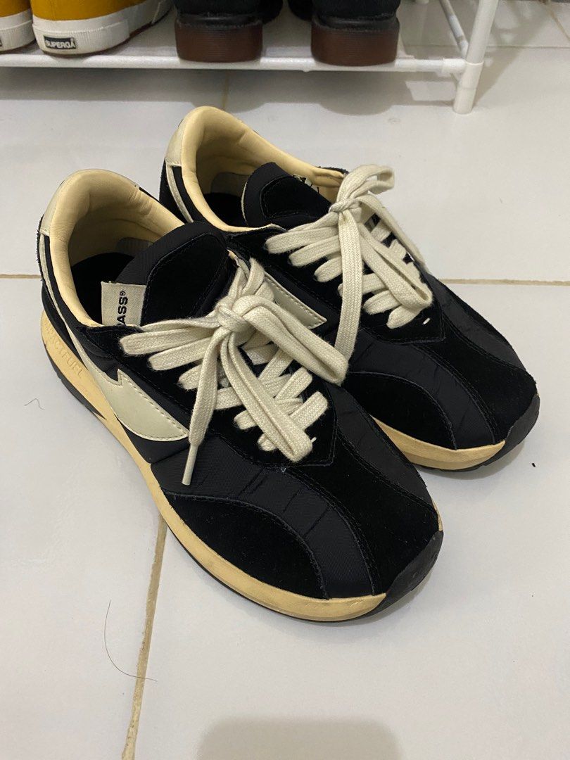 COMPASS VELOCITY, Men's Fashion, Men's Footwear, Sneakers on Carousell