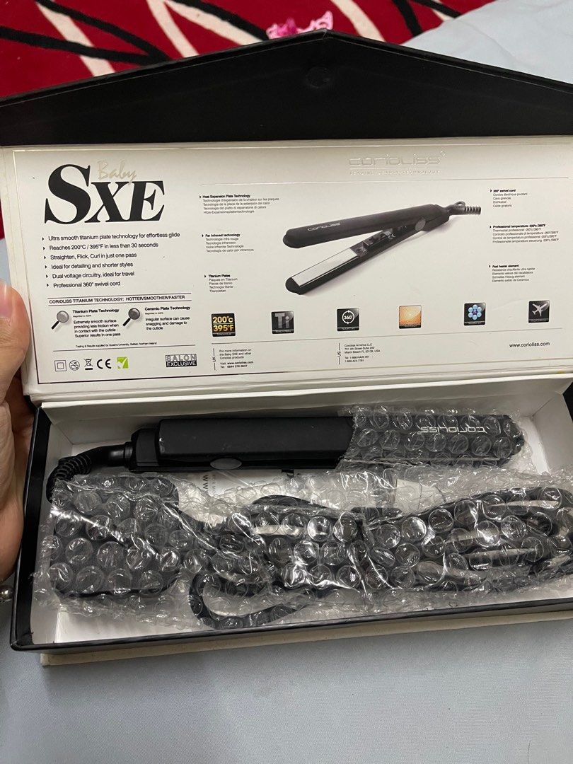 Corioliss baby sxe hair straightener titanium plate Beauty