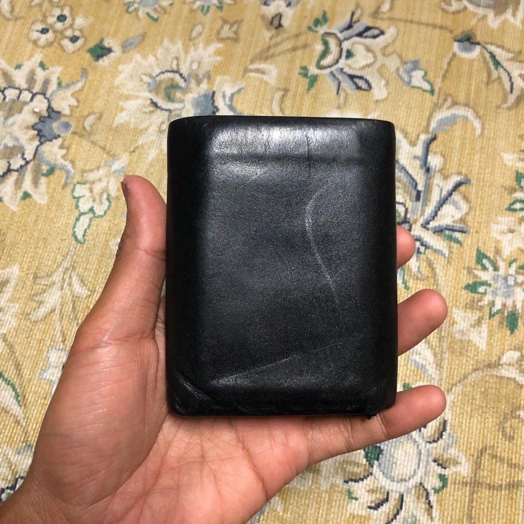 Dkny trifold hotsell wallet