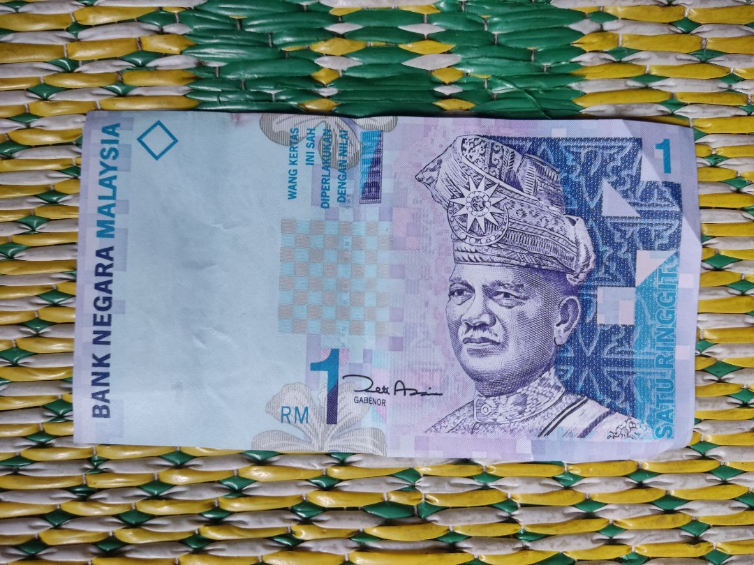 duit-rm-1-lama-hobbies-toys-collectibles-memorabilia-currency-on