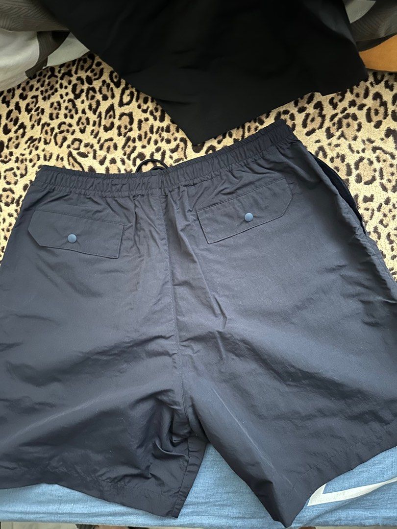 Ennoy shorts black sizeL, 男裝, 褲＆半截裙, 短褲- Carousell