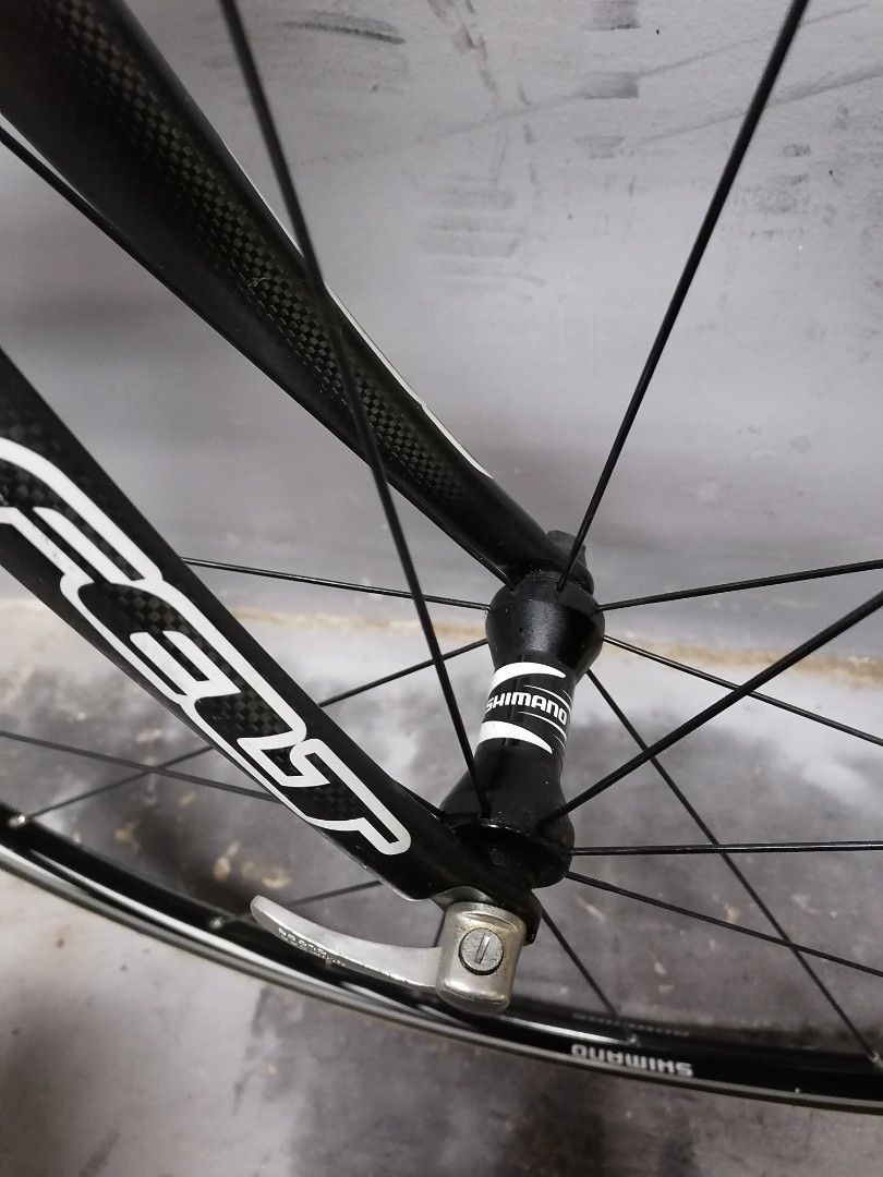 Felt Road Bike, Sports Equipment, Bicycles & Parts, Bicycles on Carousell