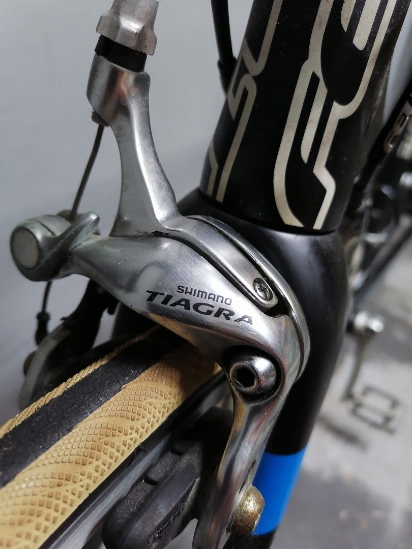 Felt Road Bike, Sports Equipment, Bicycles & Parts, Bicycles on Carousell