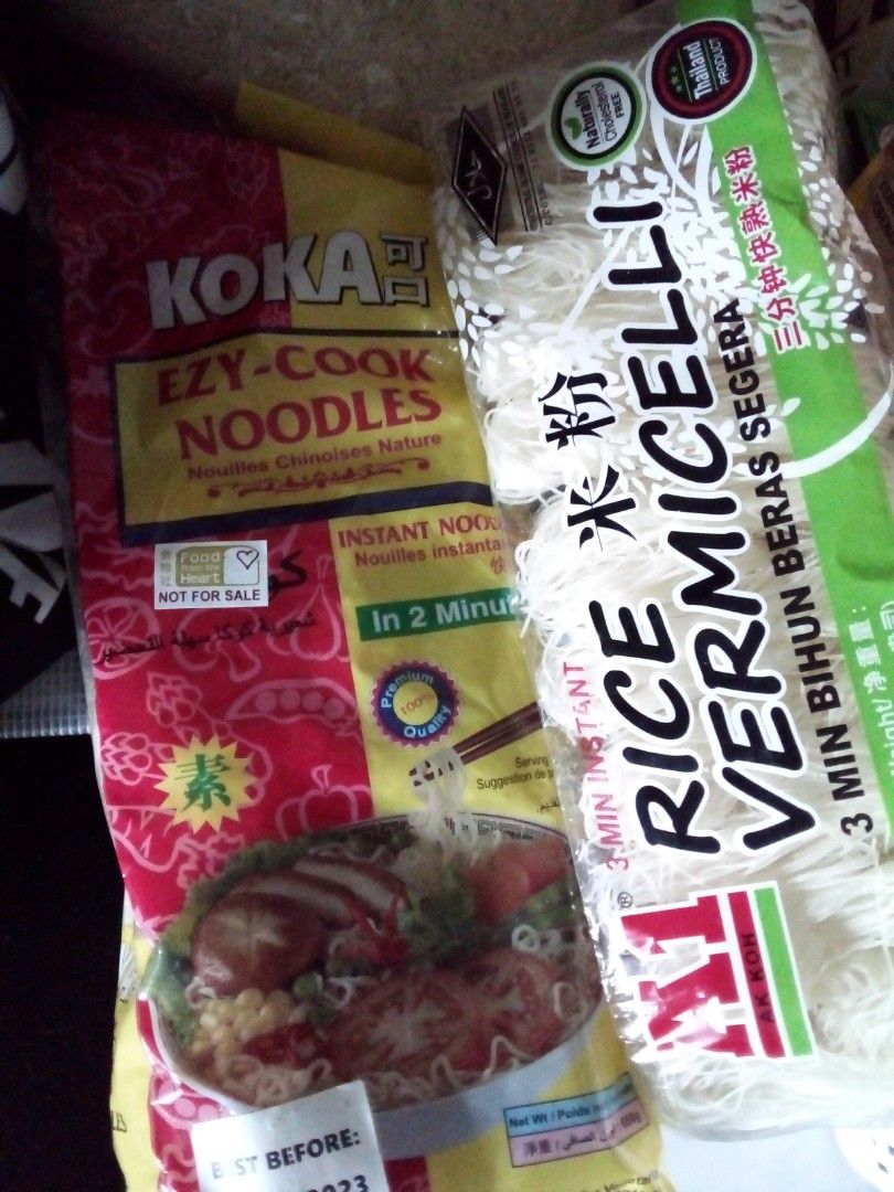 FREE (Halal) 1 pack of rice, instant noodles and beehoon, 3 in 1 tea ...