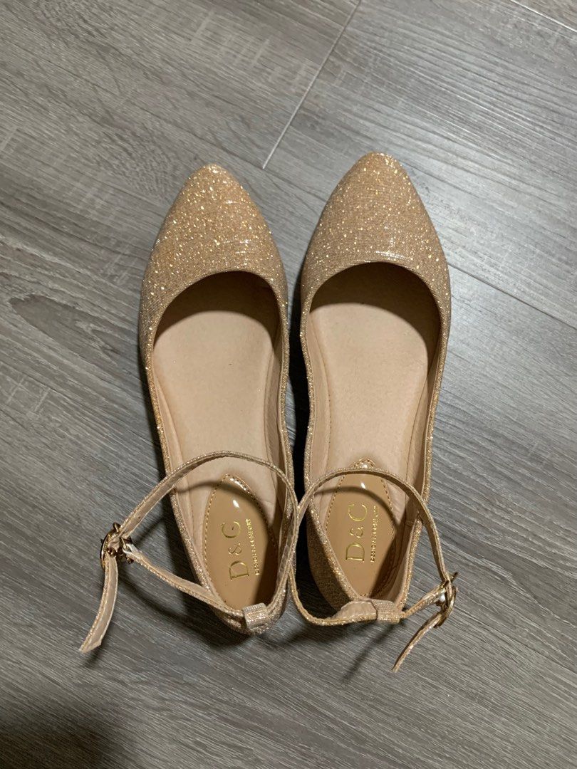 Gold glitter flats, Women's Fashion, Footwear, Flats on Carousell