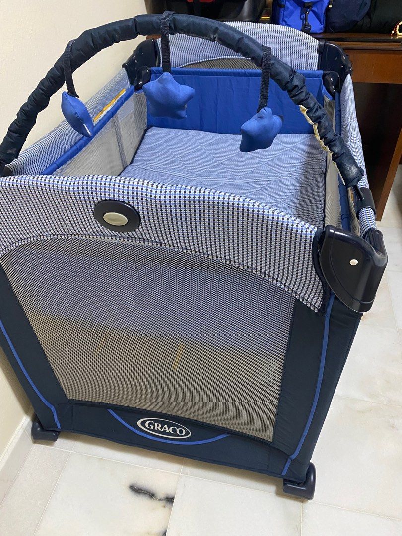 Graco Pack and Play on the go with Diaper change mat, Babies & Kids