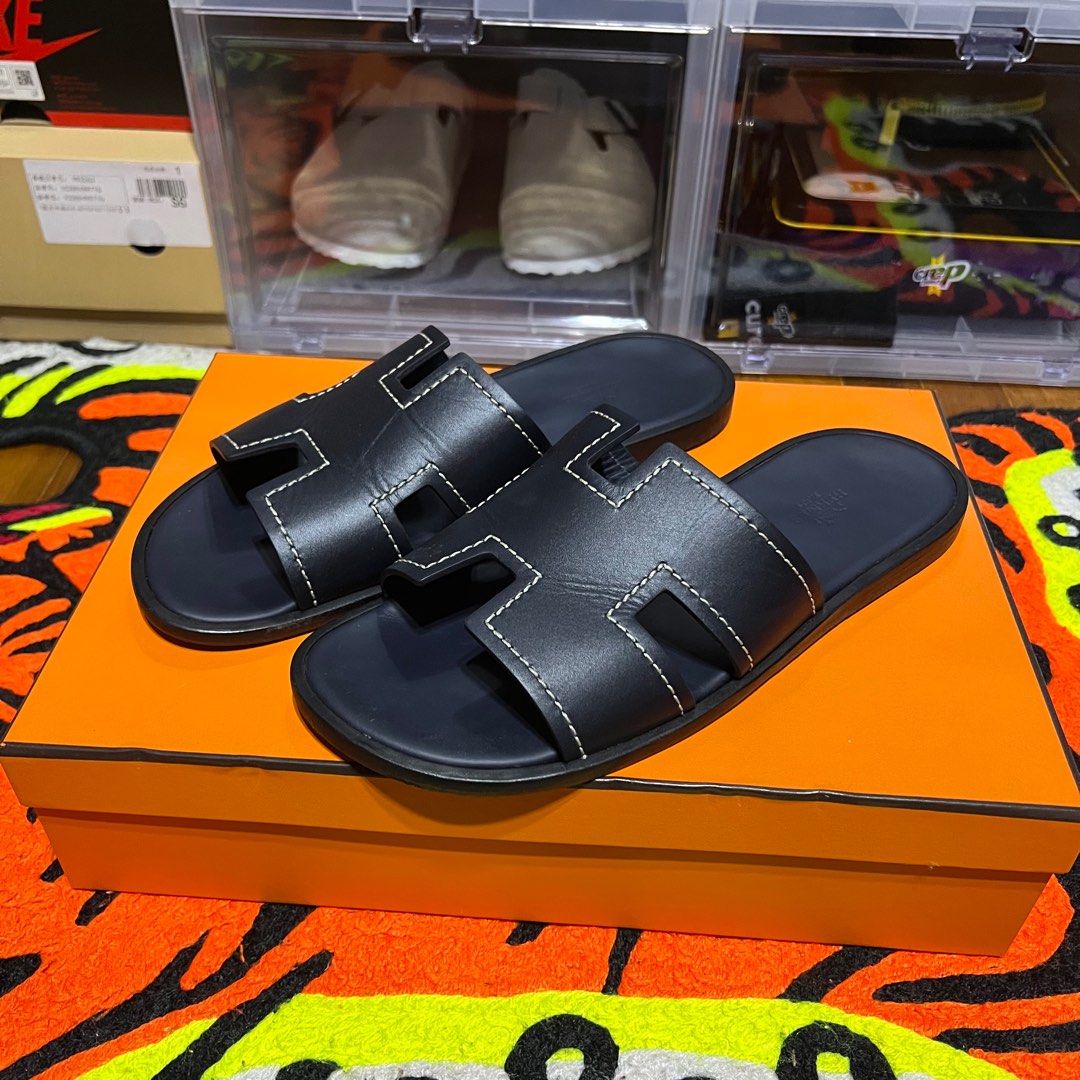 Hermes Slippers, Men's Fashion, Footwear, Flipflops and Slides on Carousell
