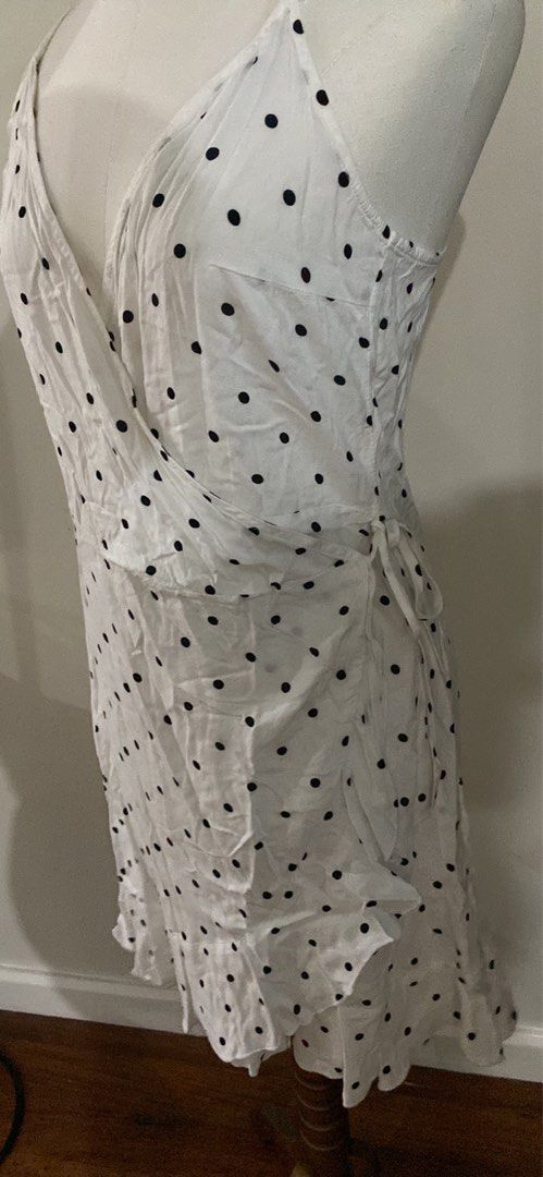 H&m polka dot wrap dress hot sale