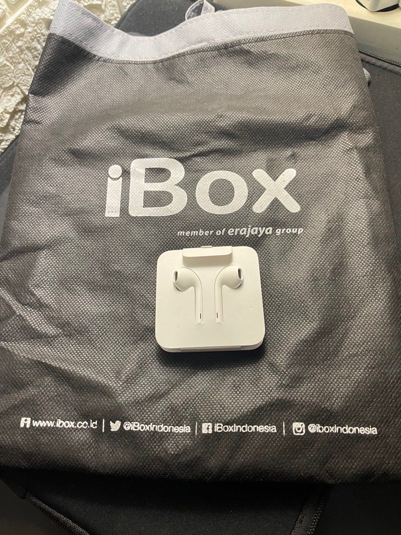 Harga headset hotsell iphone di ibox