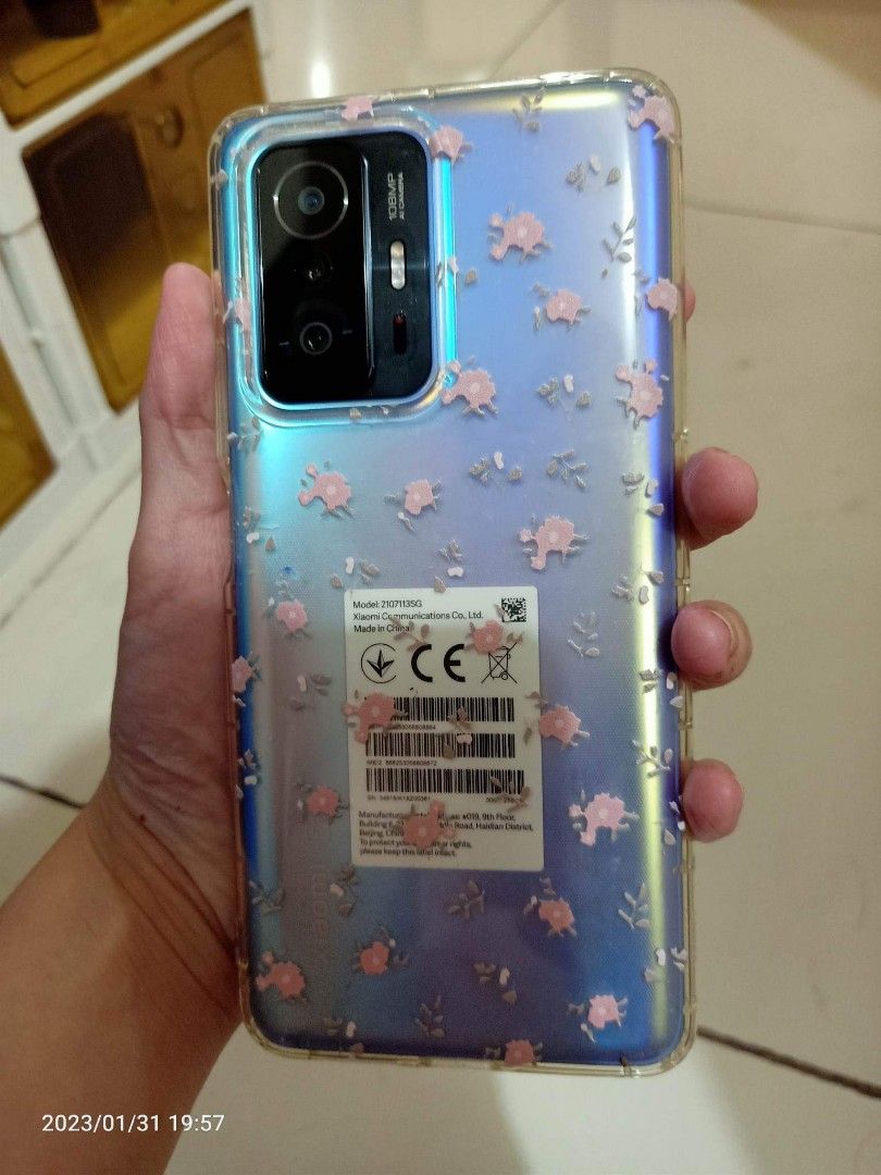 Lady Owned Xiaomi Mi 11t Pro (Category: Xiaomi) located in Manila. Submitted by bearlove0624 (Listing ID 1212562503, Image 2). Description: Lady Owned Xiaomi Mi 11t Pro Good as new Pwedeng-pwede sa maarte! Bought last Jan 2022 in Xiaomi Store Megamall Inclusions: Phone Charger Box 3 pcs case RFS: Upgrade Feel free to message me. Specs already in the photo.