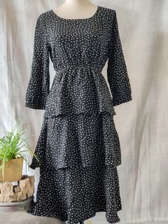 (Category: ) located in . Submitted by RKsWardrobe (Listing ID 1212488189, Image 1). Description: .
