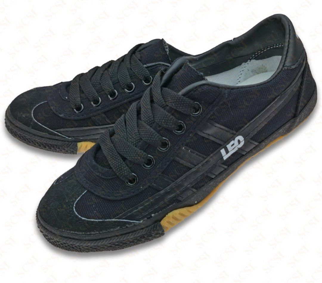 leo futsal shoes