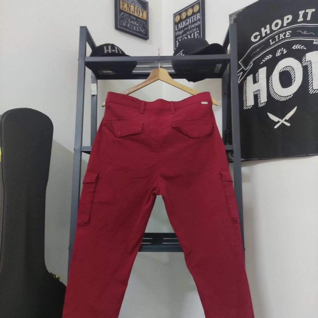 Levi's cargo pants, Men's Fashion, Bottoms, Joggers on Carousell
