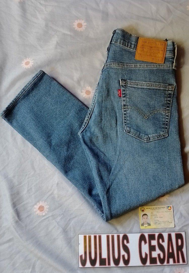 Levi's leather patch, Men's Fashion, Bottoms, Jeans on Carousell