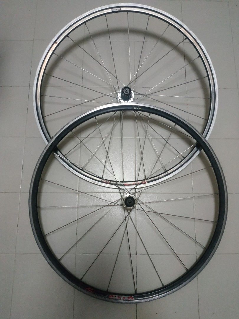 light weight alu wheel set, Sports Equipment, Bicycles Parts