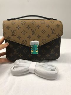 Louis Vuitton classic bag