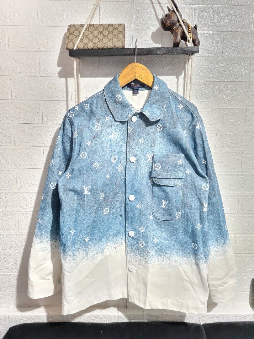 Louis Vuitton Workwear Jacker / Shirt, Men's Fashion, Tops & Sets, Formal  Shirts on Carousell