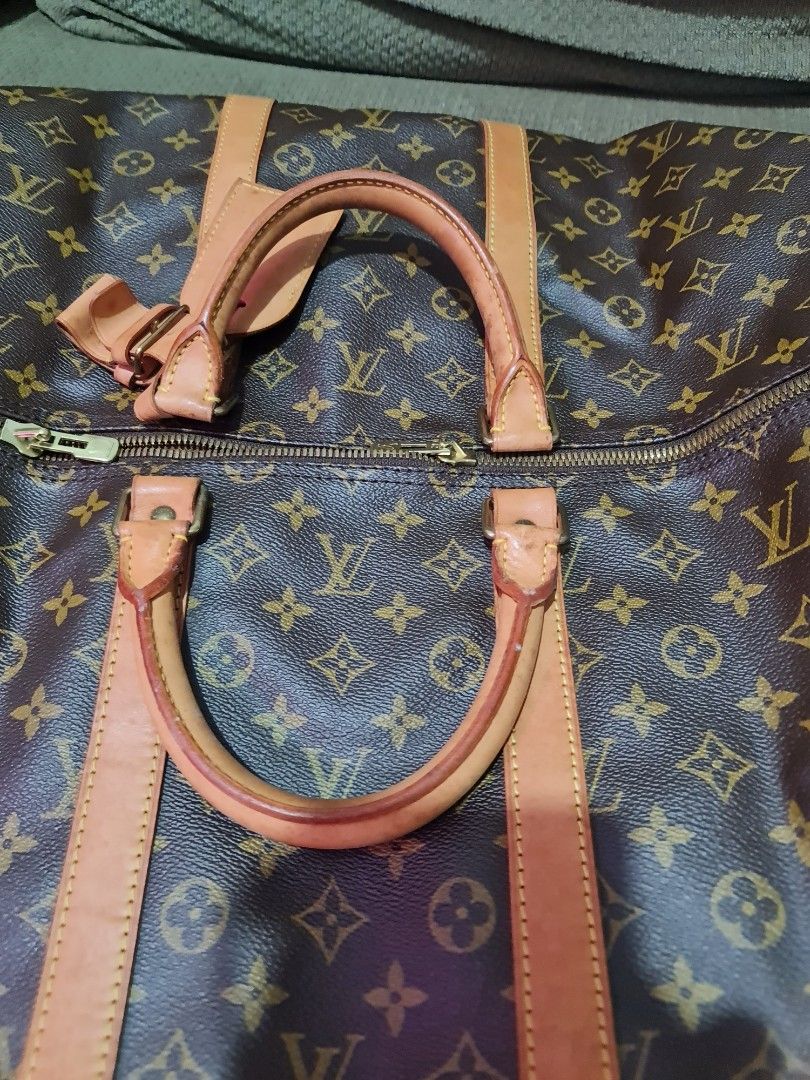 LV Keepall 55 (Category: Luxury Bags & Wallets) located in Manila. Submitted by everythingnice8888 (Listing ID 1212532759, Image 1). Description: LV Keepall 55 like new/ lightly used price still negotiable free shipping nationwide #2024declutter.
