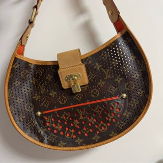 （分類：）位於 。 由 missmagikarp 提交（商品編號 1212528557，圖片 1）。簡介： 。