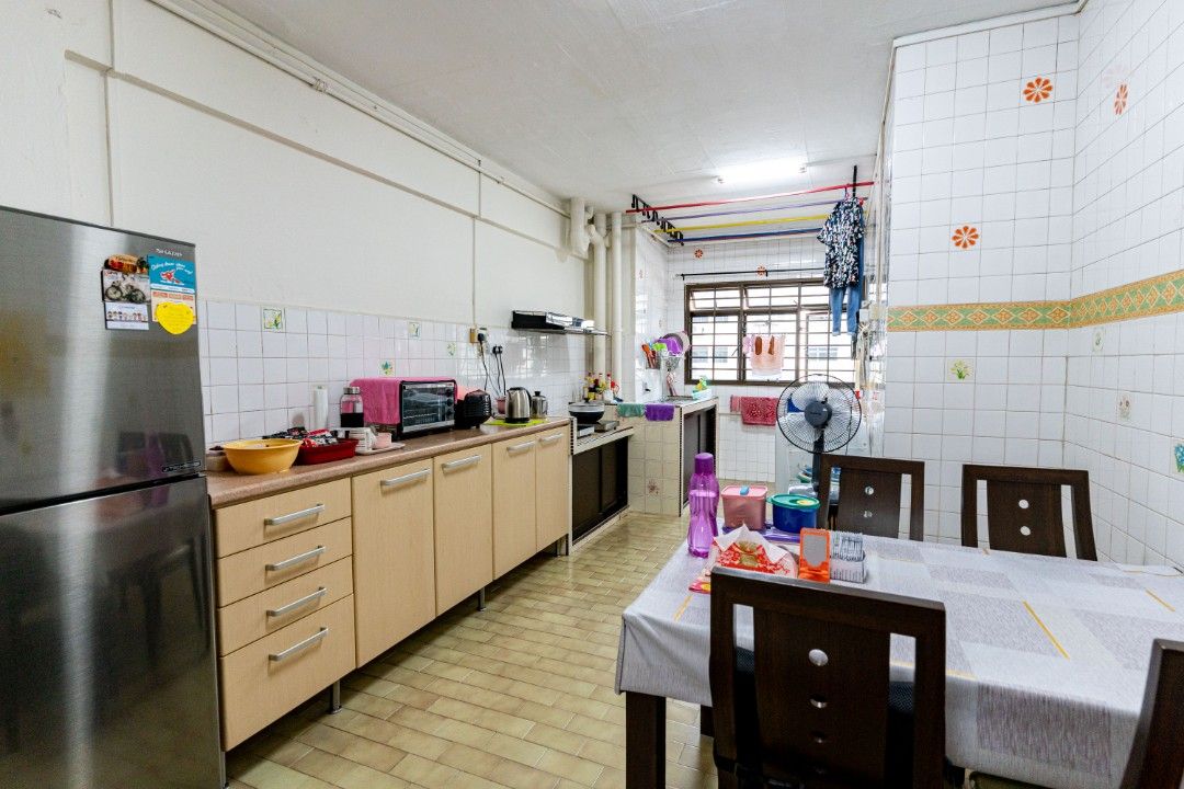 Master Bedroom at 339 Jurong East Avenue 1, Property, Rentals, Room