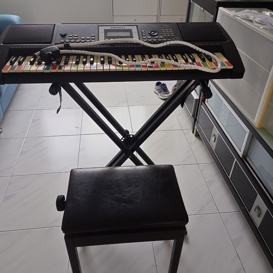 Medeli Keyboard. With Piano Stand and piano chair, Hobbies & Toys