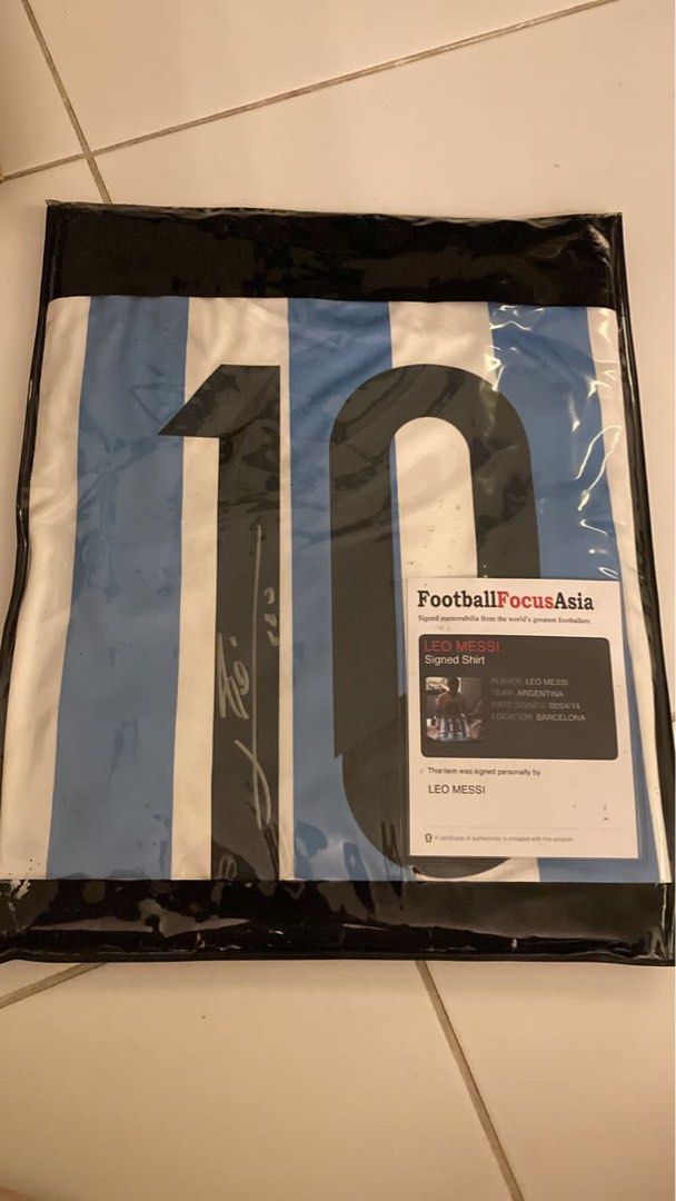 Messi Signed Argentina Jersey, Hobbies & Toys, Collectibles