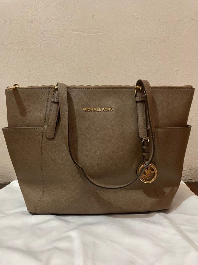Michael Kors Sullivan Large Leather Tote Bag (ORIGINAL), Luxury, Bags &  Wallets on Carousell