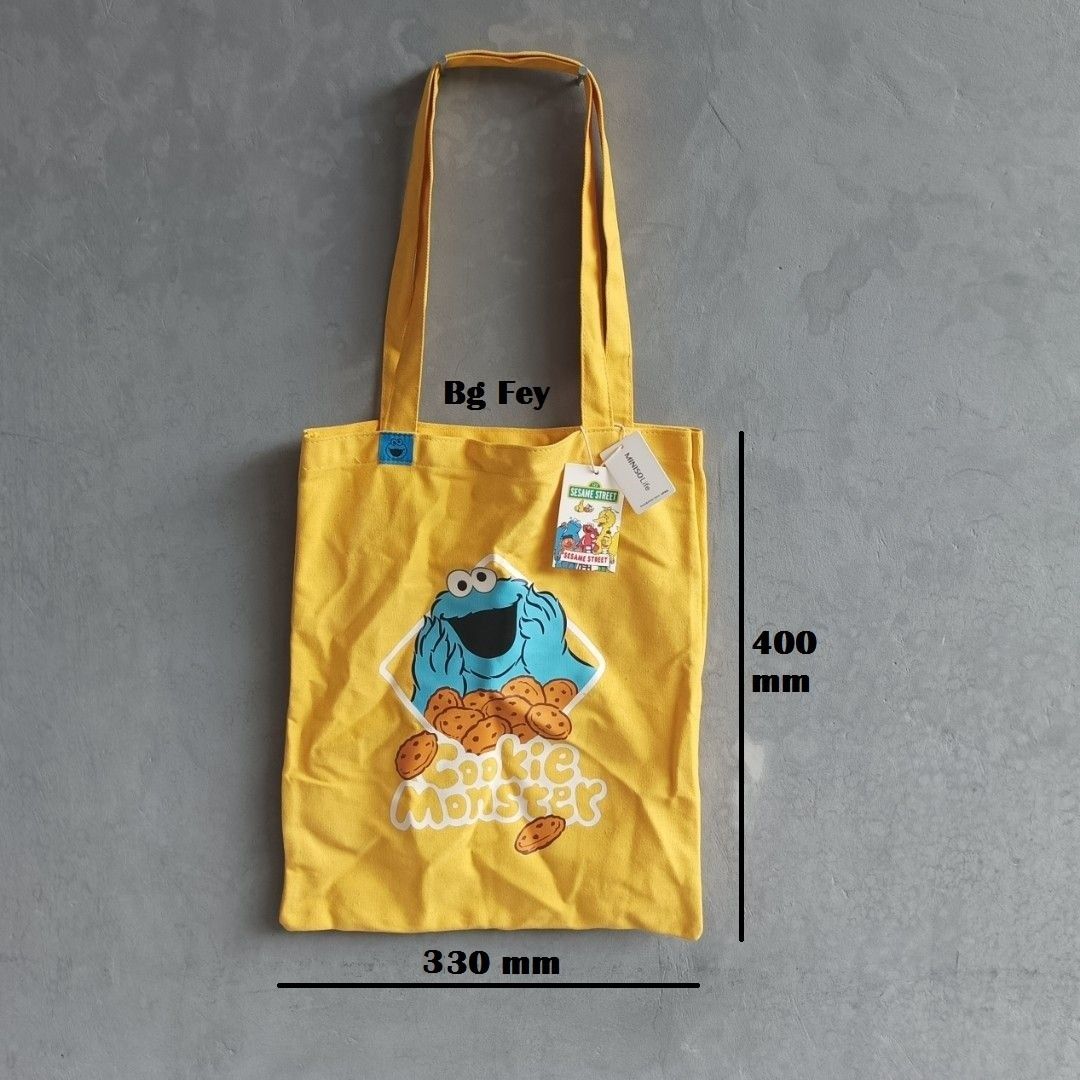 Miniso Tote Bag Canvas - Sesame Street, Fesyen Wanita, Tas & Dompet di  Carousell