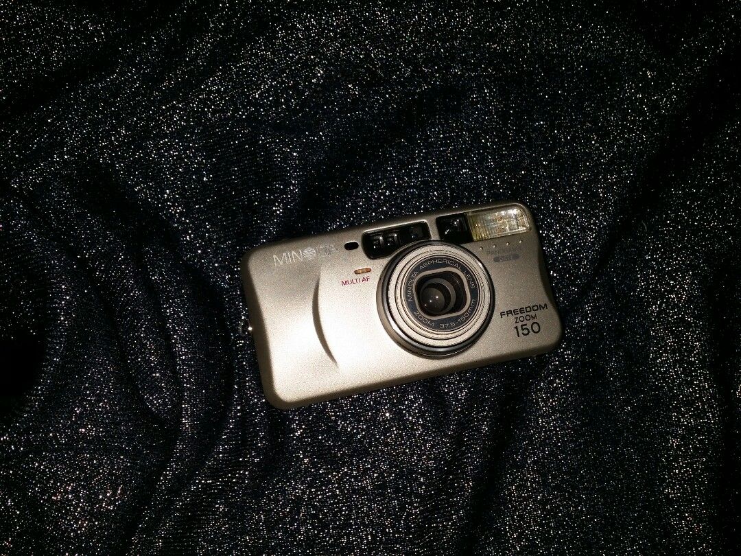 Minolta Freedom Zoom 150 Panorama Date, Photography, Cameras on Carousell