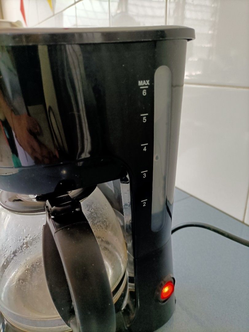 MrDIY coffee maker with 1 packet of filters
