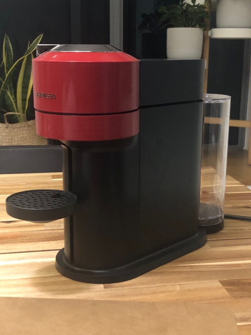 Nespresso Vertuo Next Red Used 6 times., TV & Home Appliances