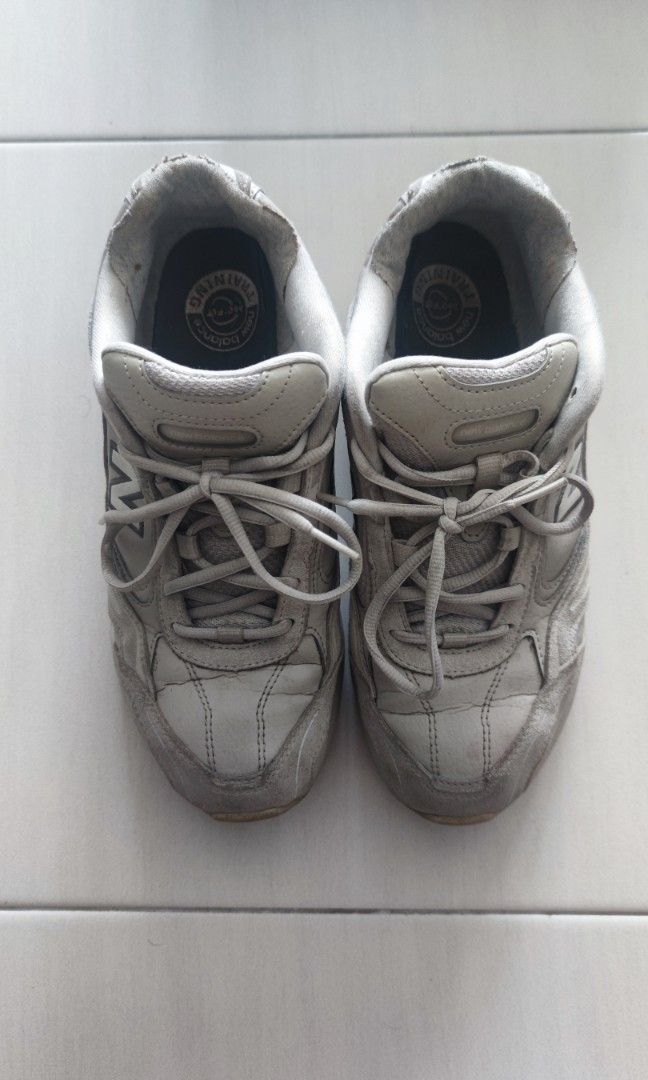 New Balance 452 Luxury Sneakers Footwear on Carousell