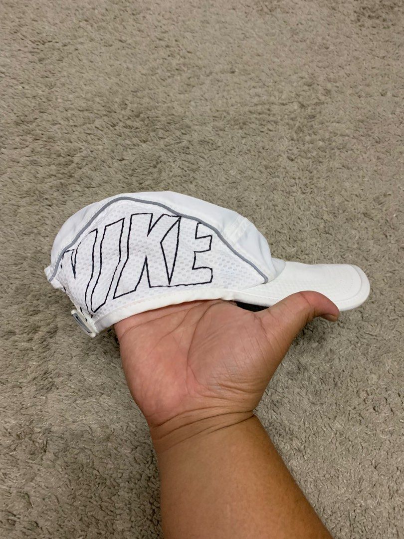 White nike 2025 aerobill hat