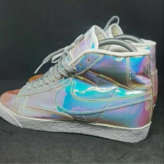 Nike on sale blazer iridescent