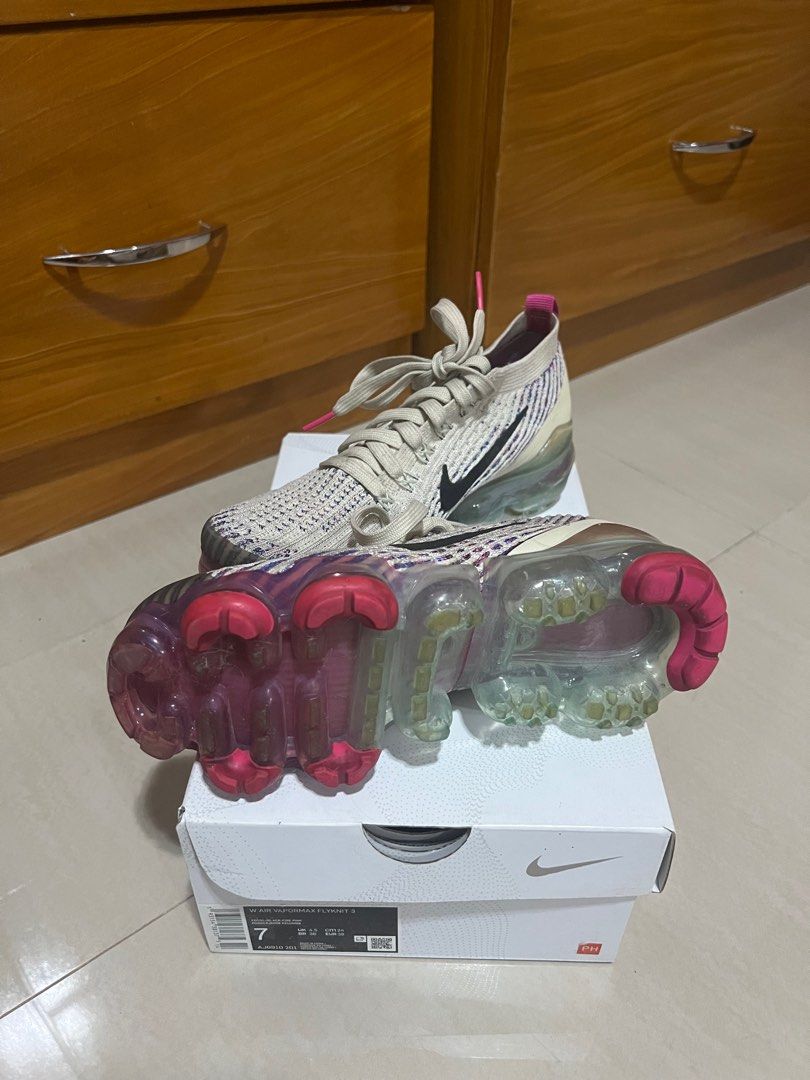 vapormax flynit white